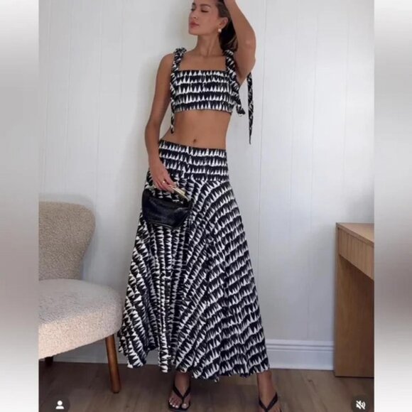 ZARA LOW WAIST PRINTED SKIRT ZW COLLECTION - Picture 1 of 12